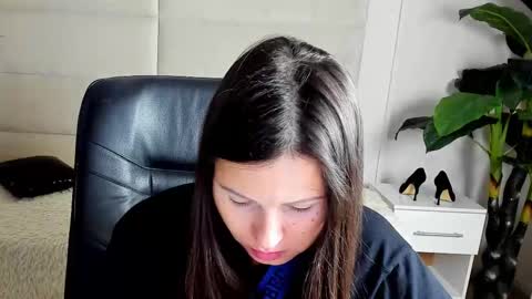 Snapshot of dana_dom chatting on 10-25-25, 01:46 Dana Dom online show from 10-25-25, 01:46