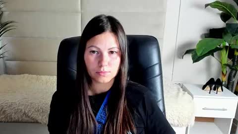 Snapshot of dana_dom chatting on 10-27-25, 02:59 Dana Dom online show from 10-27-25, 02:59