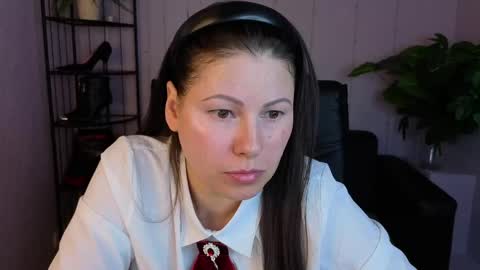 Dana Dom online show from 04-18-26, 01:53