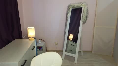  DANA online show from 11-21-25, 12:04