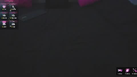 Snapshot of dana_moore_ chatting on 06-11-26, 03:43 danna online show from 06-11-26, 03:43
