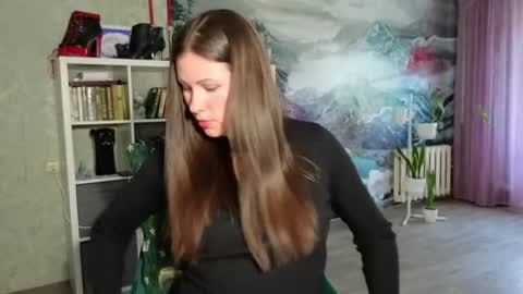 Snapshot of dana_queendom chatting on 05-13-26, 04:10 Dana online show from 05-13-26, 04:10