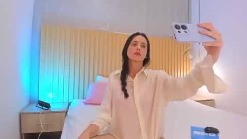 Snapshot of danaalamiri chatting on 09-10-25, 08:31 danaalamiri online show from 09-10-25, 08:31