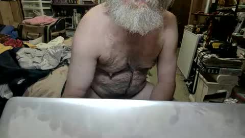 Snapshot of danagm chatting on 05-27-26, 05:04 Dana online show from 05-27-26, 05:04