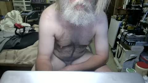 Snapshot of danagm chatting on 06-18-26, 04:11 Dana online show from 06-18-26, 04:11