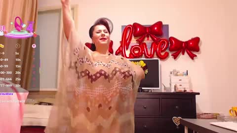 Snapshot of danahot4u chatting on 03-11-25, 03:45 dana online show from 03-11-25, 03:45