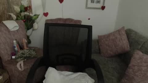 danalaleska online show from 11-03-25, 05:42