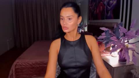 DanaMiers online show from 11-28-25, 05:10