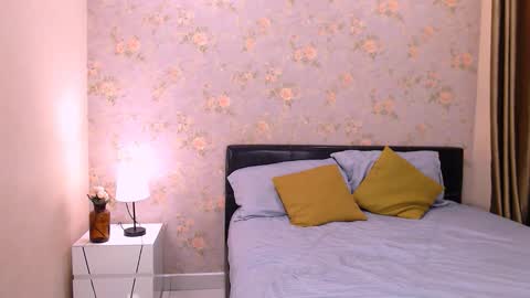 Snapshot of danavelvet chatting on 02-18-26, 06:20 D A N A online show from 02-18-26, 06:20