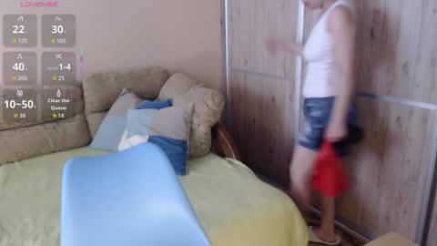 danbie_leen online show from 09-12-25, 09:09