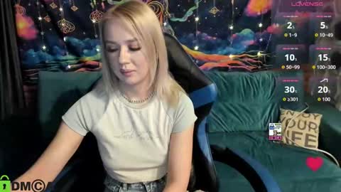 dances_queen online show from 03-16-26, 08:18