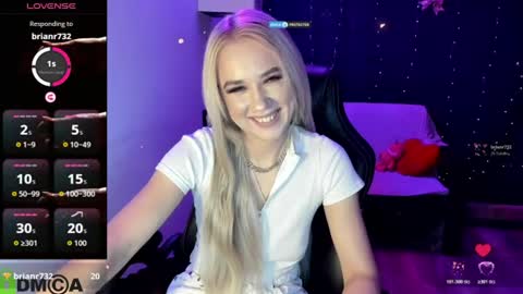 Snapshot of dances_queen chatting on 07-16-26, 07:03 dances_queen online show from 07-16-26, 07:03