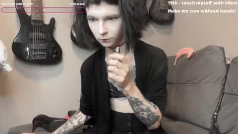 dandelion_sea online show from 10-18-25, 07:03