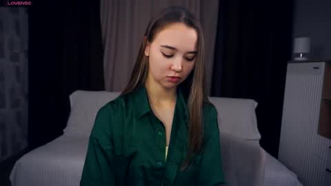 Snapshot of danetteblank chatting on 09-21-25, 05:09 Asha online show from 09-21-25, 05:09