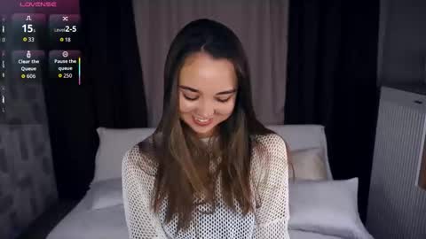 Snapshot of danetteblank chatting on 11-13-25, 05:39 Asha online show from 11-13-25, 05:39