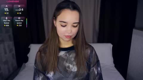 Snapshot of danetteblank chatting on 11-23-25, 05:18 Asha online show from 11-23-25, 05:18