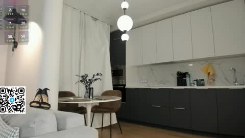 Snapshot of danger_bella chatting on 12-01-25, 06:35 Bella online show from 12-01-25, 06:35