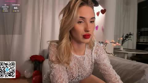 Snapshot of danger_bella chatting on 02-09-26, 07:51 Bella online show from 02-09-26, 07:51