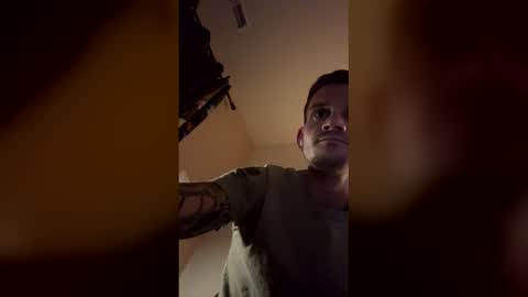 Snapshot of dangerfield19 chatting on 12-18-25, 11:27 dangerfield19 online show from 12-18-25, 11:27