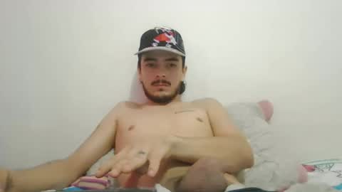 Snapshot of dani_42017 chatting on 02-19-25, 01:06 dani_42017 online show from 02-19-25, 01:06