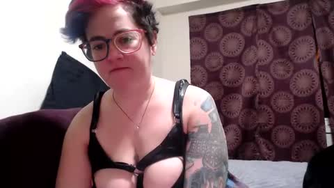 Snapshot of dani_alaska chatting on 01-13-25, 05:33 Dani online show from 01-13-25, 05:33