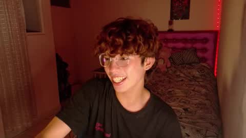 Snapshot of dani_dancer chatting on 01-09-26, 12:24 Dani Dancer online show from 01-09-26, 12:24