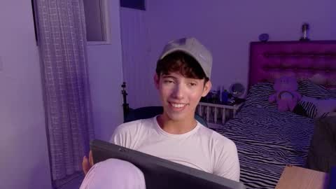 Snapshot of dani_dancer chatting on 02-12-26, 12:05 Dani Dancer online show from 02-12-26, 12:05