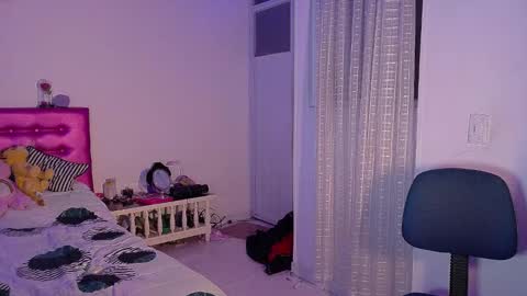 Snapshot of dani_dancer chatting on 03-05-26, 11:23 Dani Dancer online show from 03-05-26, 11:23