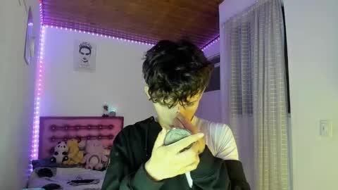 Snapshot of dani_dancer chatting on 03-19-26, 01:09 Dani Dancer online show from 03-19-26, 01:09