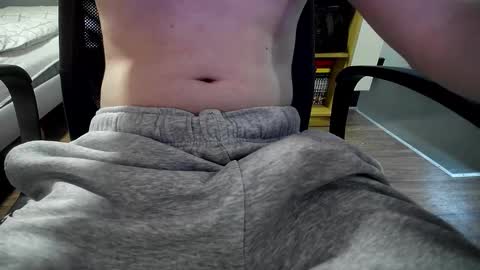 Snapshot of dani_hugecock chatting on 02-27-26, 08:31 dani_hugecock online show from 02-27-26, 08:31