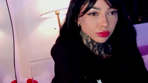 Dani online show from 11-28-25, 01:30