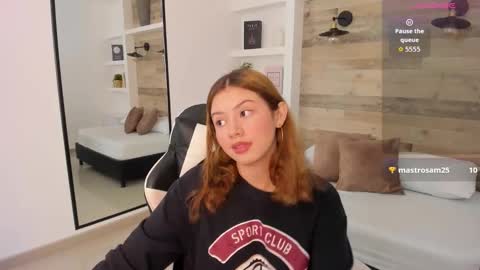 D A N I A online show from 12-05-25, 01:58