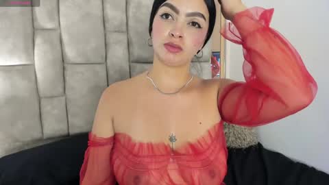 Snapshot of danicaa_sweet chatting on 05-25-26, 08:37 danicaa_sweet online show from 05-25-26, 08:37