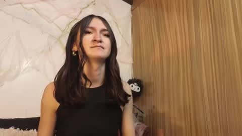 Snapshot of danicandy_ chatting on 10-15-25, 06:35 DANI independent model IG online show from 10-15-25, 06:35