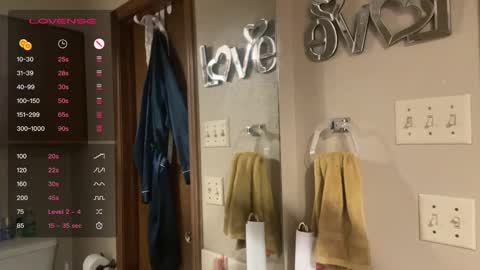 Snapshot of danidragon69 chatting on 12-03-24, 01:43 Dani Dragon online show from 12-03-24, 01:43