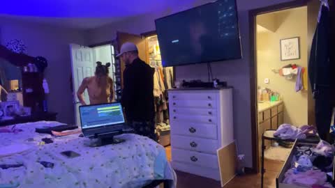 Snapshot of danidragon69 chatting on 12-05-24, 03:06 Dani Dragon online show from 12-05-24, 03:06