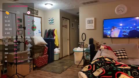 Snapshot of danidragon69 chatting on 12-22-24, 09:44 Dani Dragon online show from 12-22-24, 09:44