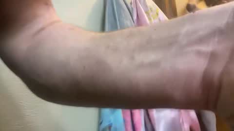 Snapshot of danidragon69 chatting on 01-28-25, 06:49 Dani Dragon online show from 01-28-25, 06:49