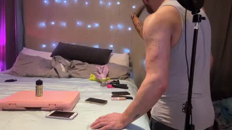 Snapshot of danidragon69 chatting on 03-09-25, 08:40 Dani Dragon online show from 03-09-25, 08:40