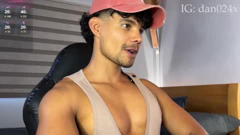 Snapshot of daniel0910s chatting on 10-19-25, 05:24 Daniel online show from 10-19-25, 05:24