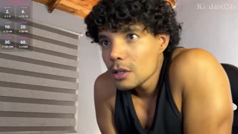 Snapshot of daniel0910s chatting on 10-25-25, 11:10 Daniel online show from 10-25-25, 11:10