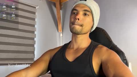 Snapshot of daniel0910s chatting on 11-14-25, 03:22 Daniel online show from 11-14-25, 03:22