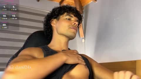 Snapshot of daniel0910s chatting on 11-27-25, 07:16 Daniel online show from 11-27-25, 07:16