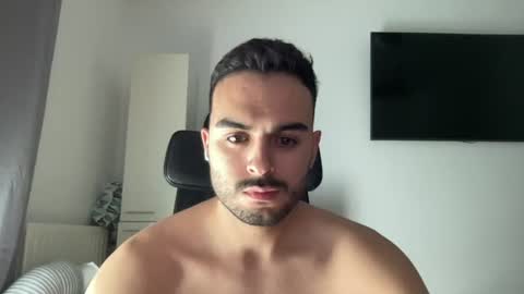 daniel_3827 online show from 06-29-26, 01:00