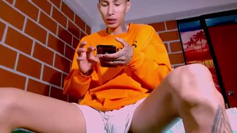Snapshot of daniel_deluxx chatting on 07-07-26, 12:57 daniel_deluxx online show from 07-07-26, 12:57