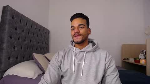 Snapshot of daniel_sherlock chatting on 02-19-26, 12:34 Daniel Sherlock online show from 02-19-26, 12:34