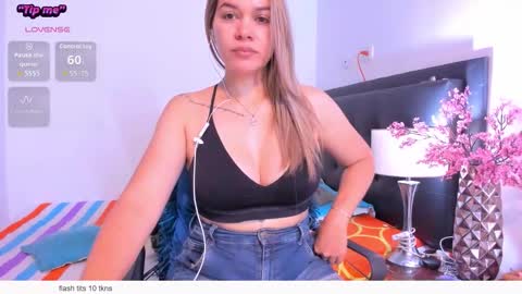 Snapshot of daniela_beauty chatting on 03-10-26, 03:39 daniela online show from 03-10-26, 03:39