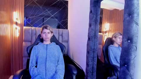 Snapshot of daniela_dl chatting on 03-12-25, 12:47 Daniela online show from 03-12-25, 12:47