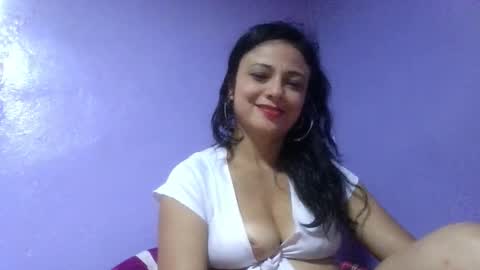 Snapshot of daniela_love1 chatting on 10-16-25, 09:05 daniela_love1 online show from 10-16-25, 09:05