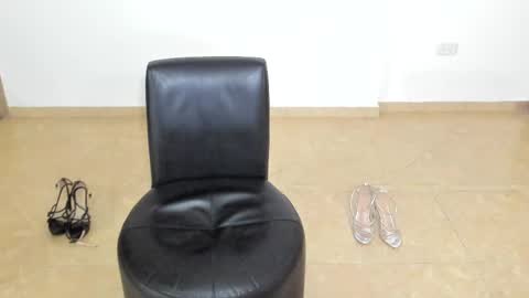 Snapshot of daniela_sexy34 chatting on 01-09-25, 01:18 daniela_sexy34 online show from 01-09-25, 01:18